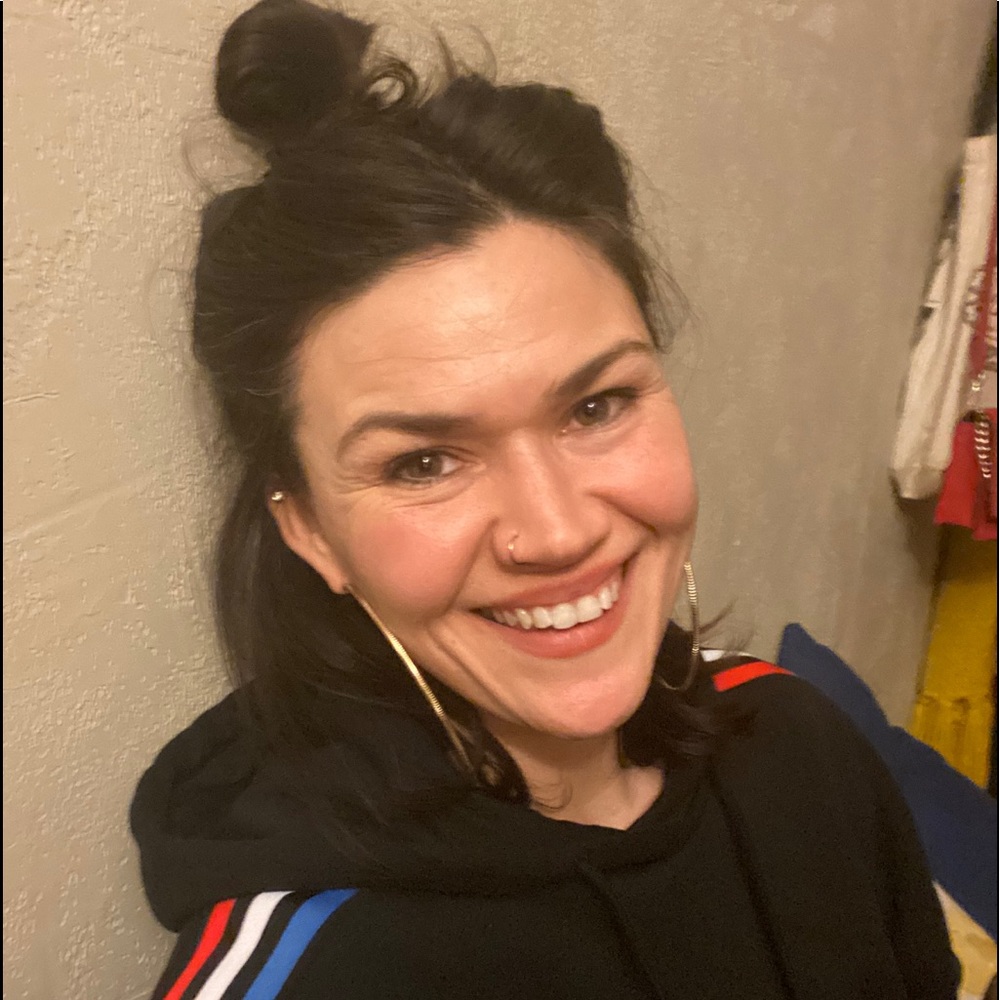 Meet your Posher, Ali